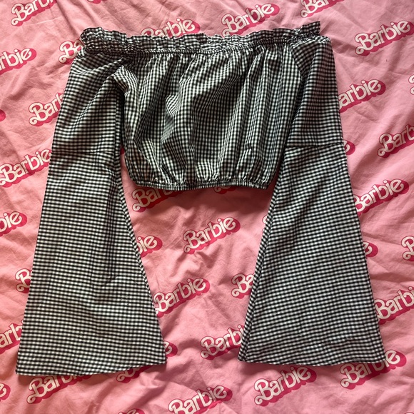 Gingham Bell Sleeve Crop Too - Picture 3 of 4